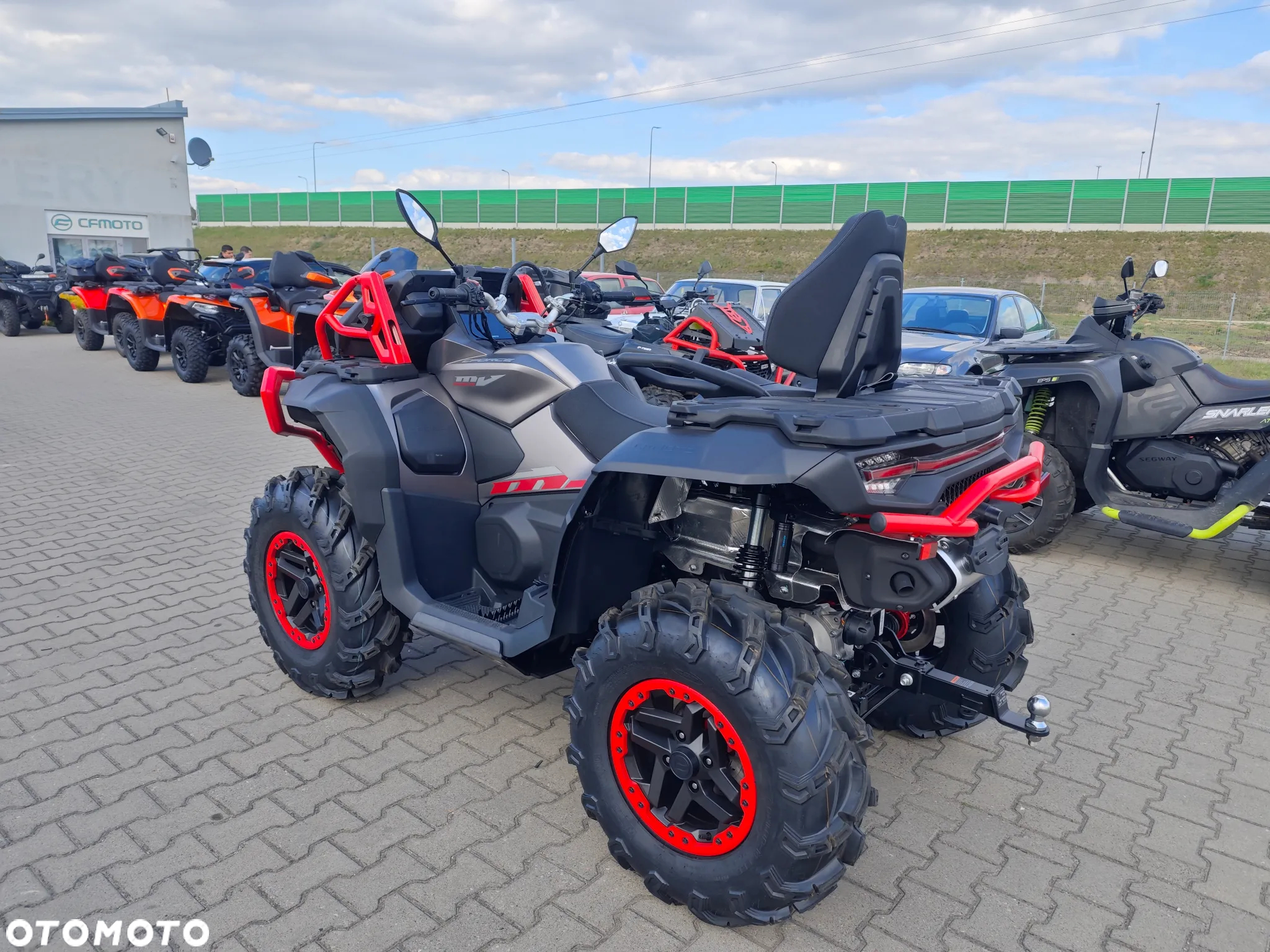 CFMoto CForce - 13