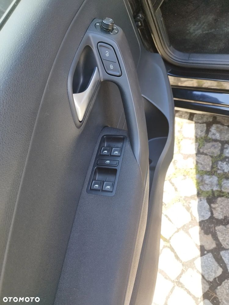 Volkswagen Polo - 6