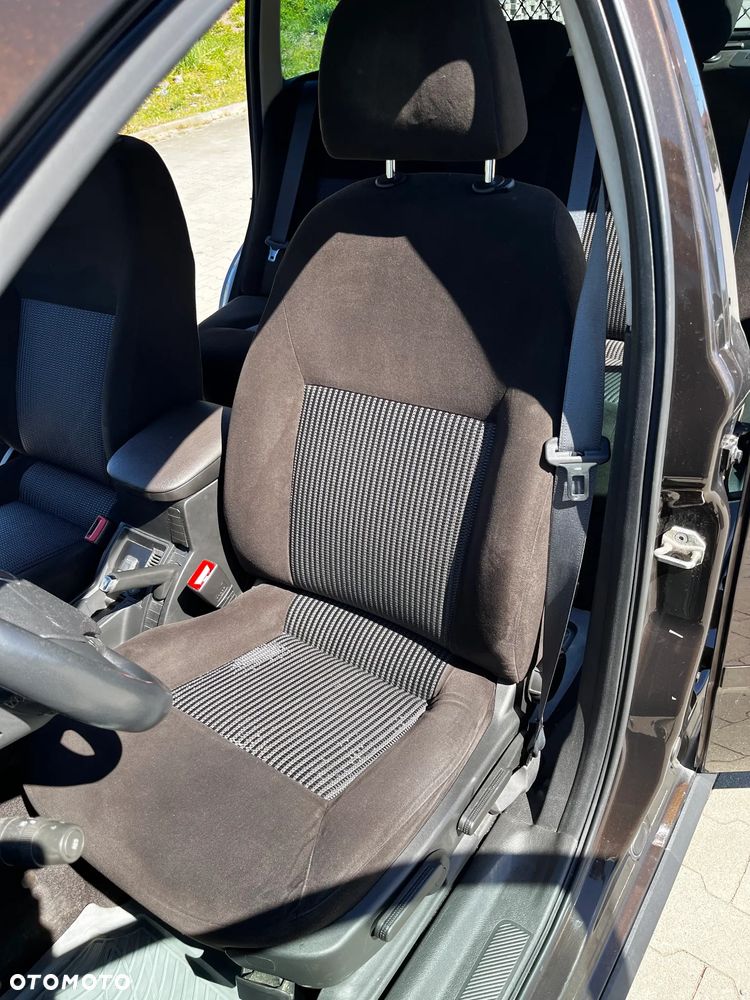 Fiat Croma 1.9 JTD Emotion - 18