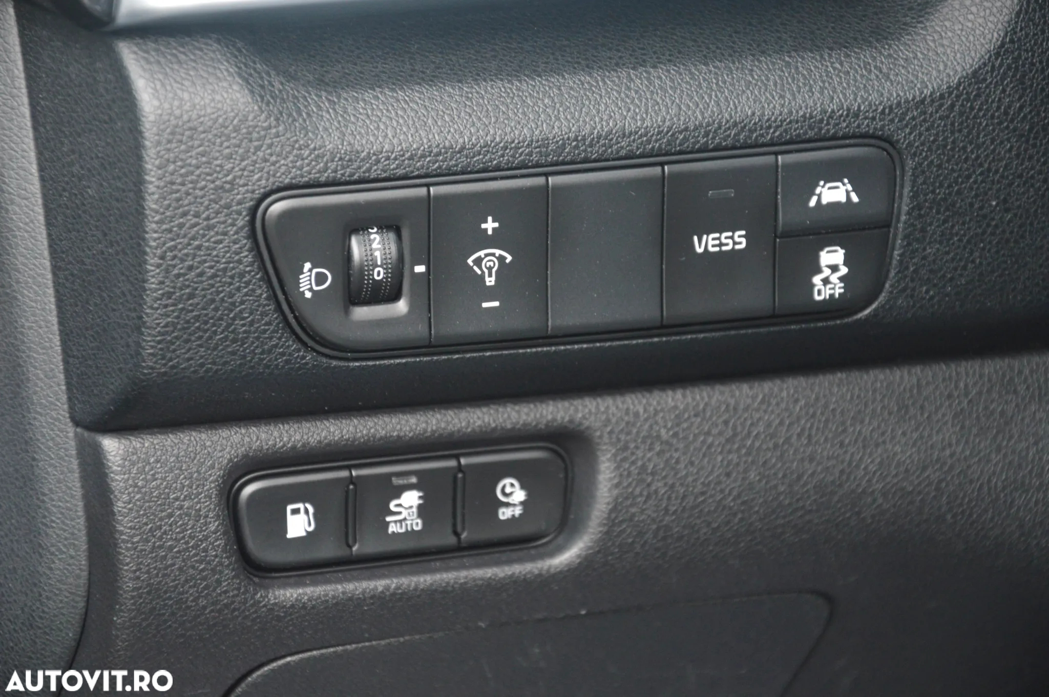 Kia Niro 1.6 GDI 6DCT PHEV Comfort - 31