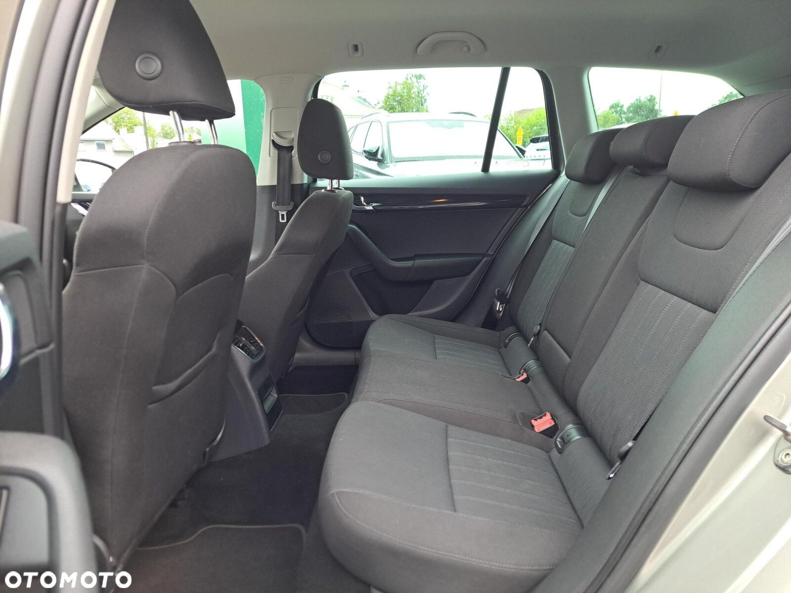 Skoda Octavia 2.0 TDI 4x4 Style DSG - 12