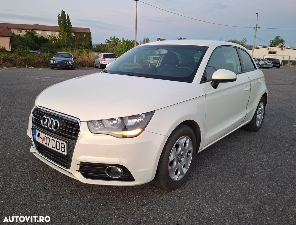 Audi A1 1.2 TFSI Attraction - 4