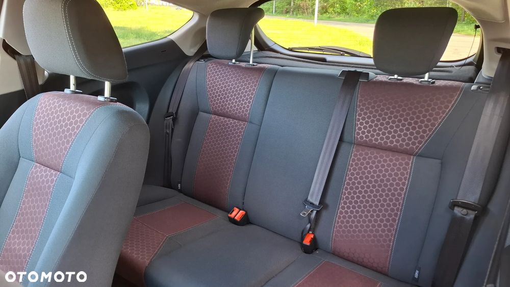 Ford Fiesta 1.4 Titanium - 19
