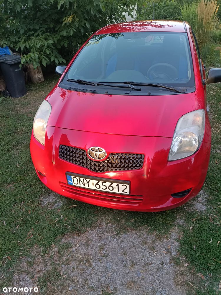 Toyota Yaris 1.0 Luna A/C - 2