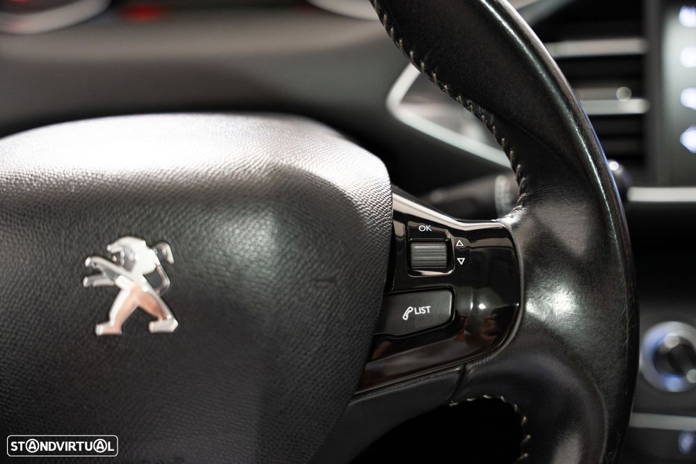 Peugeot 308 SW 1.6 BlueHDi Allure - 18