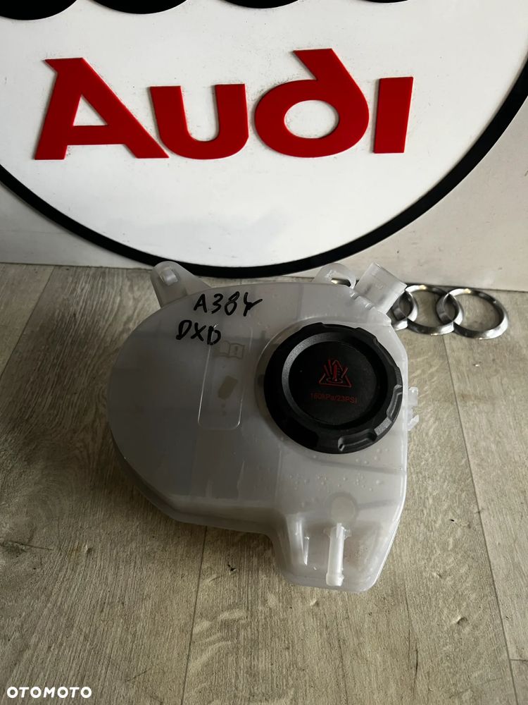 ZBIORNICZEK WYRÓWNAWCZY AUDI A3 8Y VW 5WA121407F - 1