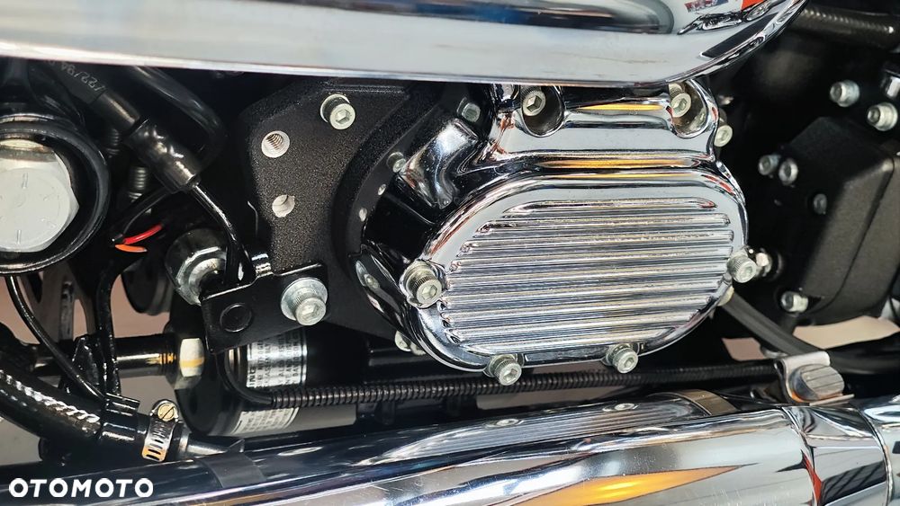 Harley-Davidson Softail Deluxe - 21