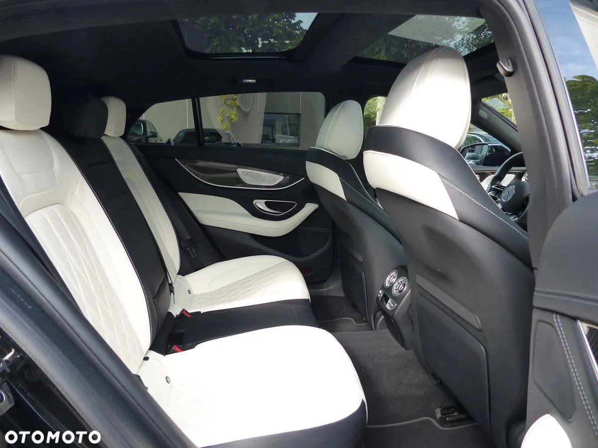 Mercedes-Benz AMG GT 43 4-Matic+ - 13