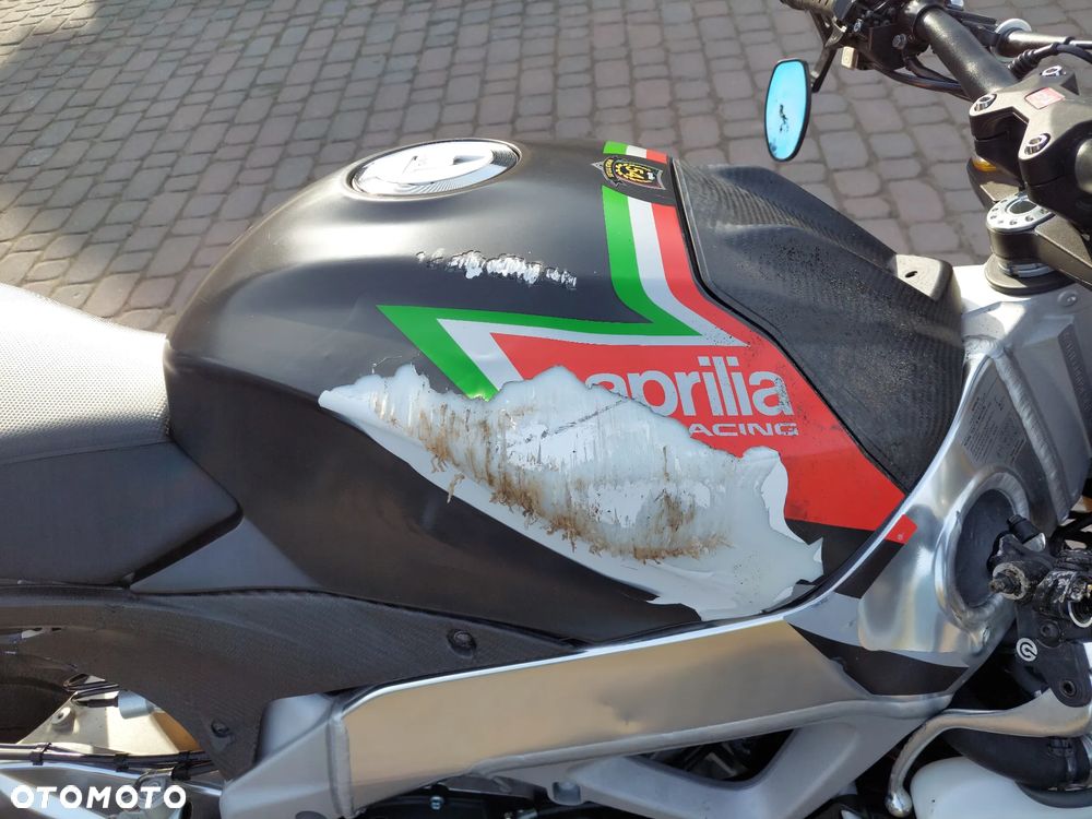 Aprilia Tuono - 12