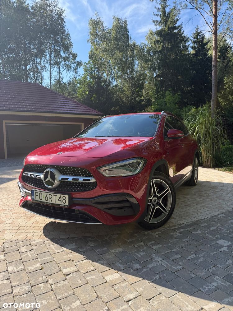 Mercedes-Benz GLA 250e AMG Line - 1