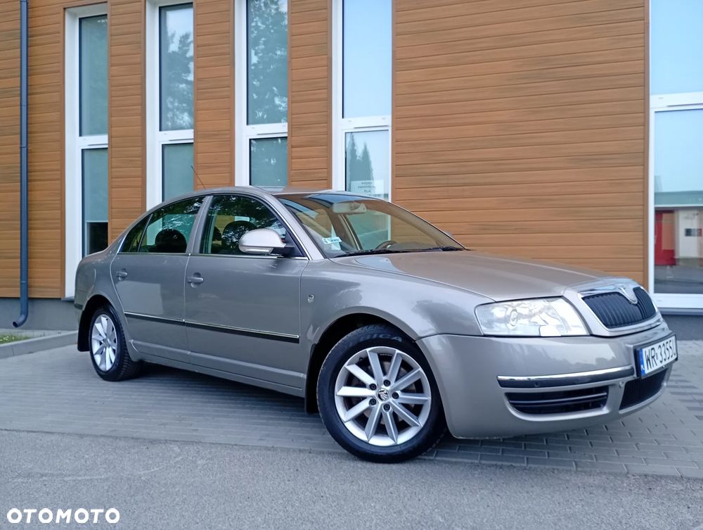 Skoda Superb 2.0 TDI DPF Platinum - 16