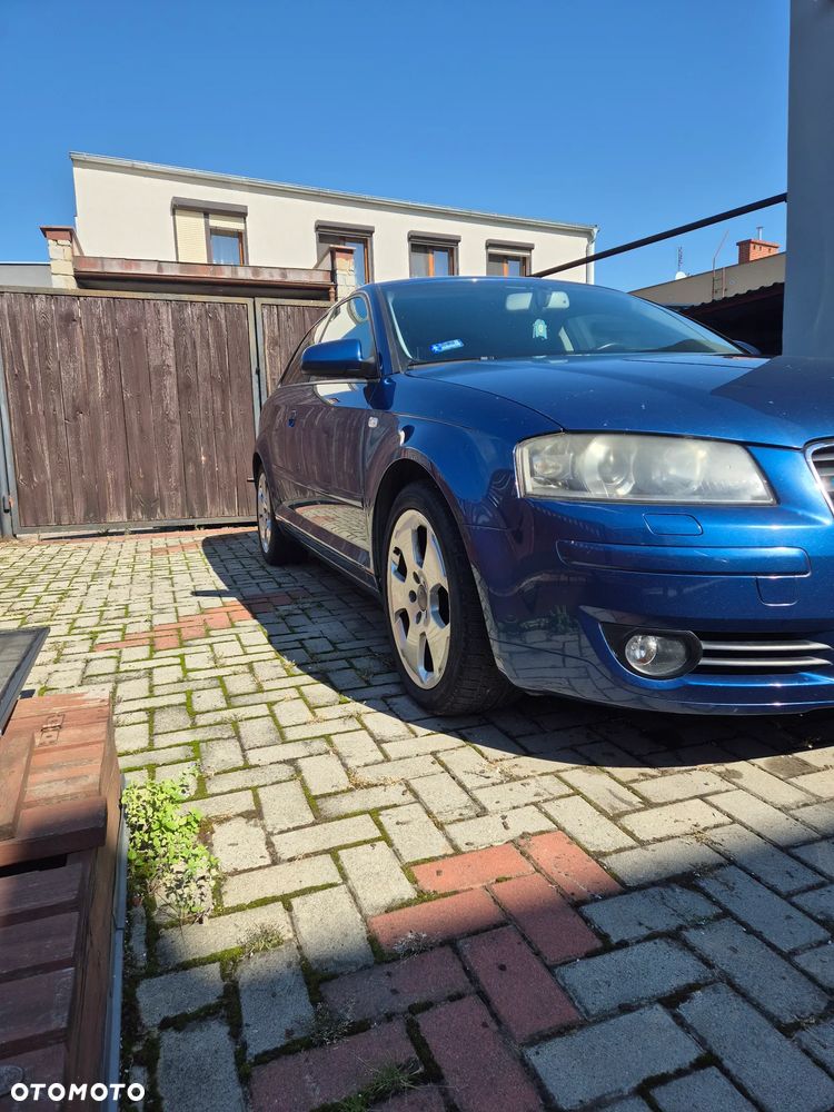 Audi A3 3-drzwiowe 2.0 FSI Attraction - 5