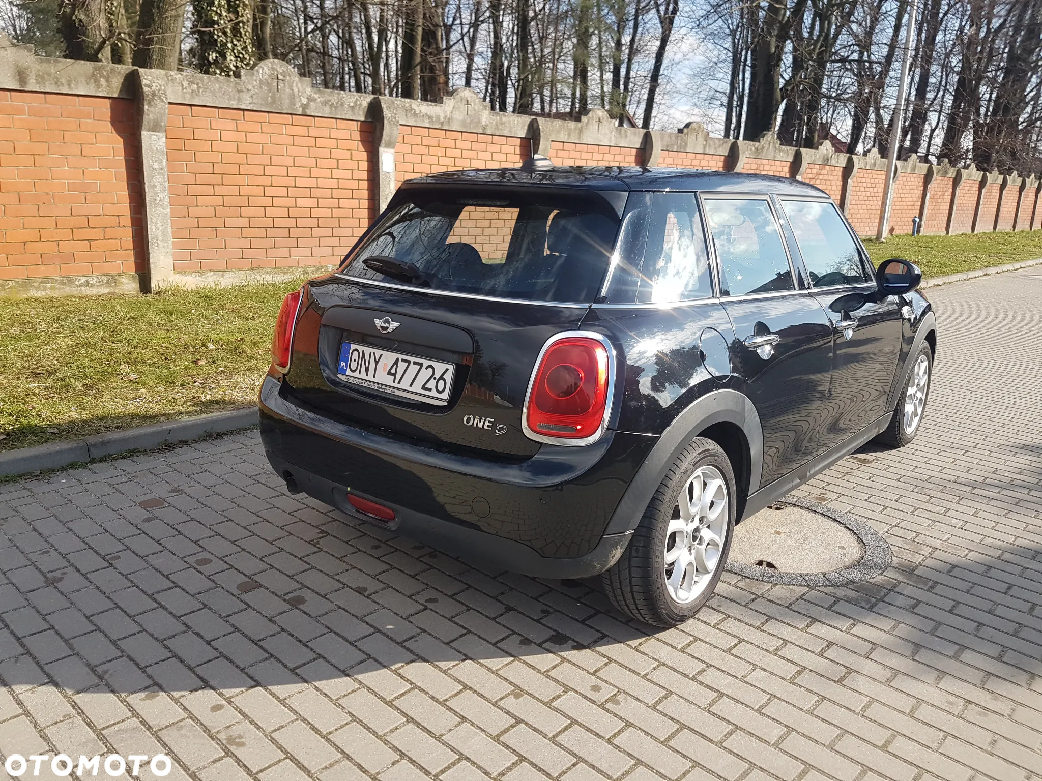MINI ONE D - 15