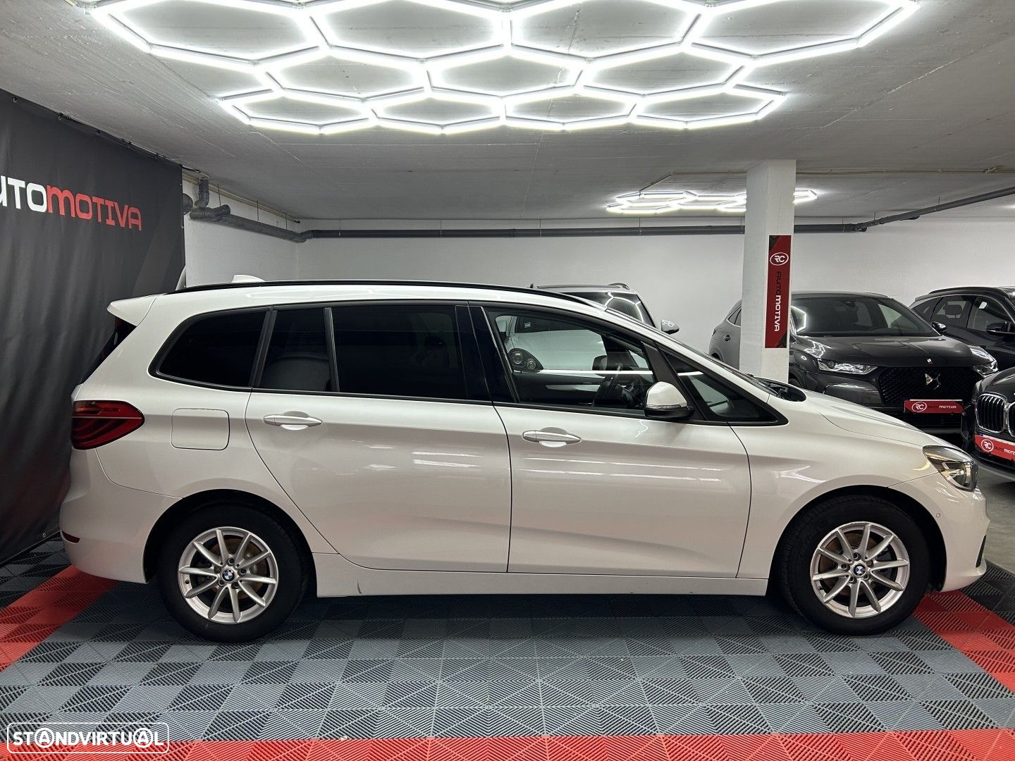 BMW 216 Gran Tourer d - 4