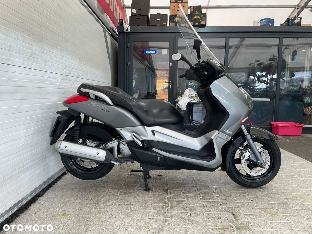 Yamaha X-max - 15