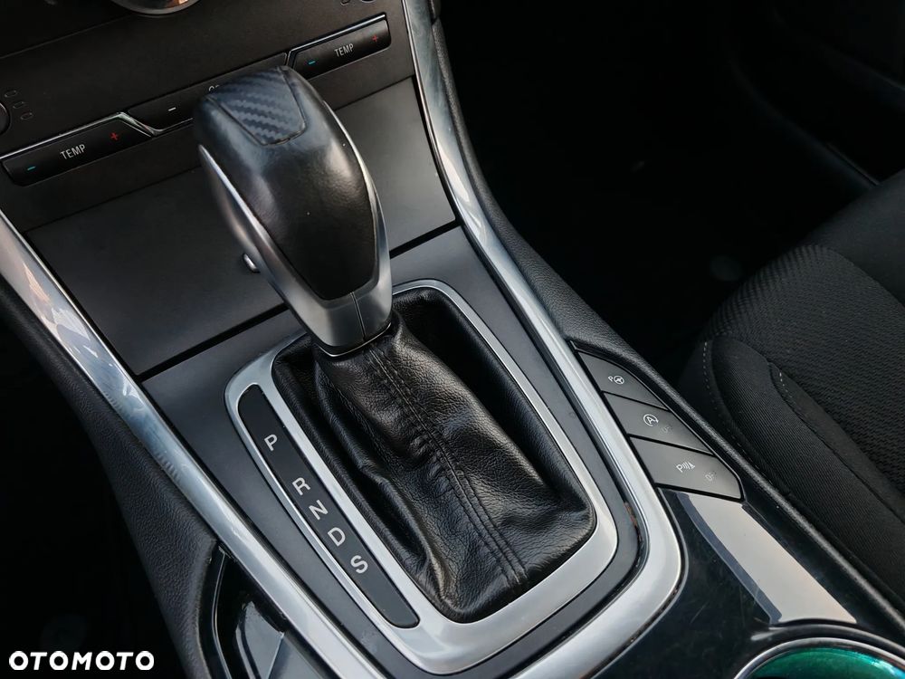 Ford S-Max 2.0 TDCi Titanium PowerShift - 33