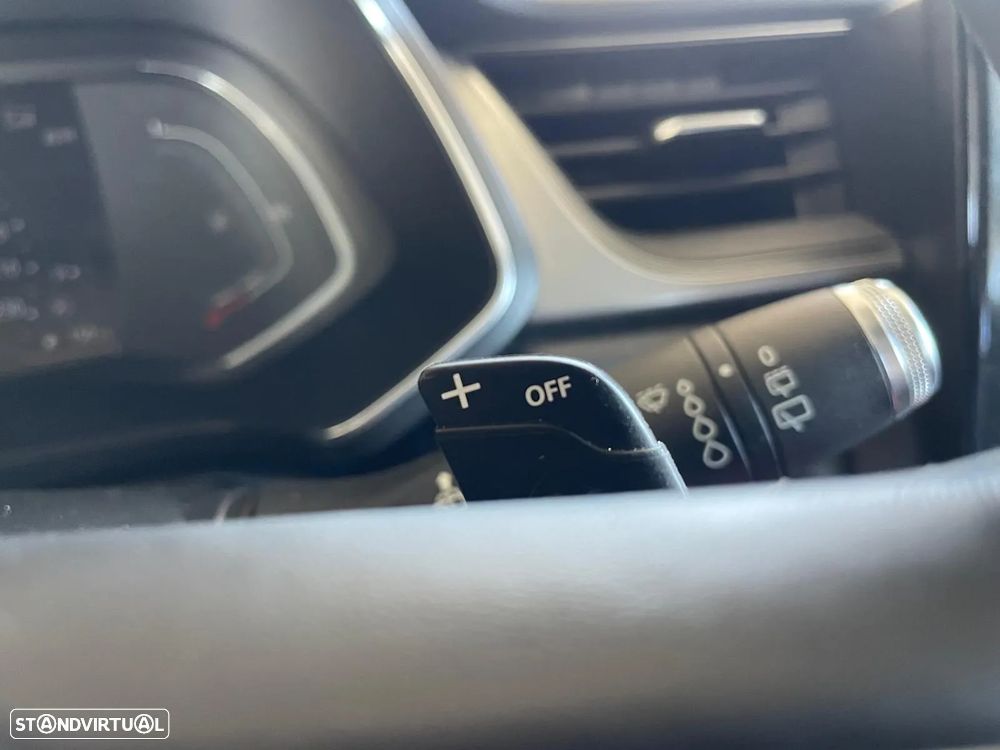 Renault Captur 1.3 TCe Initiale Paris EDC - 25