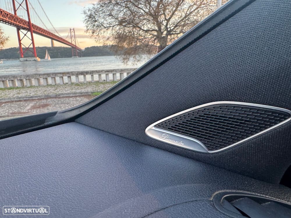 Mercedes-Benz GLA 250 e 8G-DCT - 14