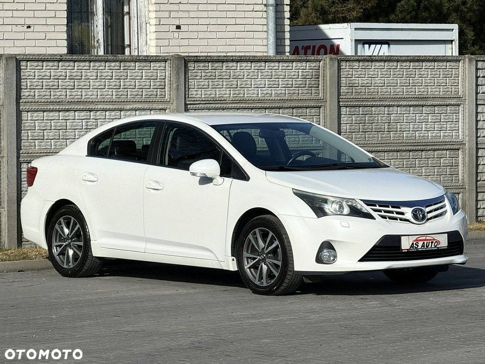 Toyota Avensis 2.0 Premium MS - 33