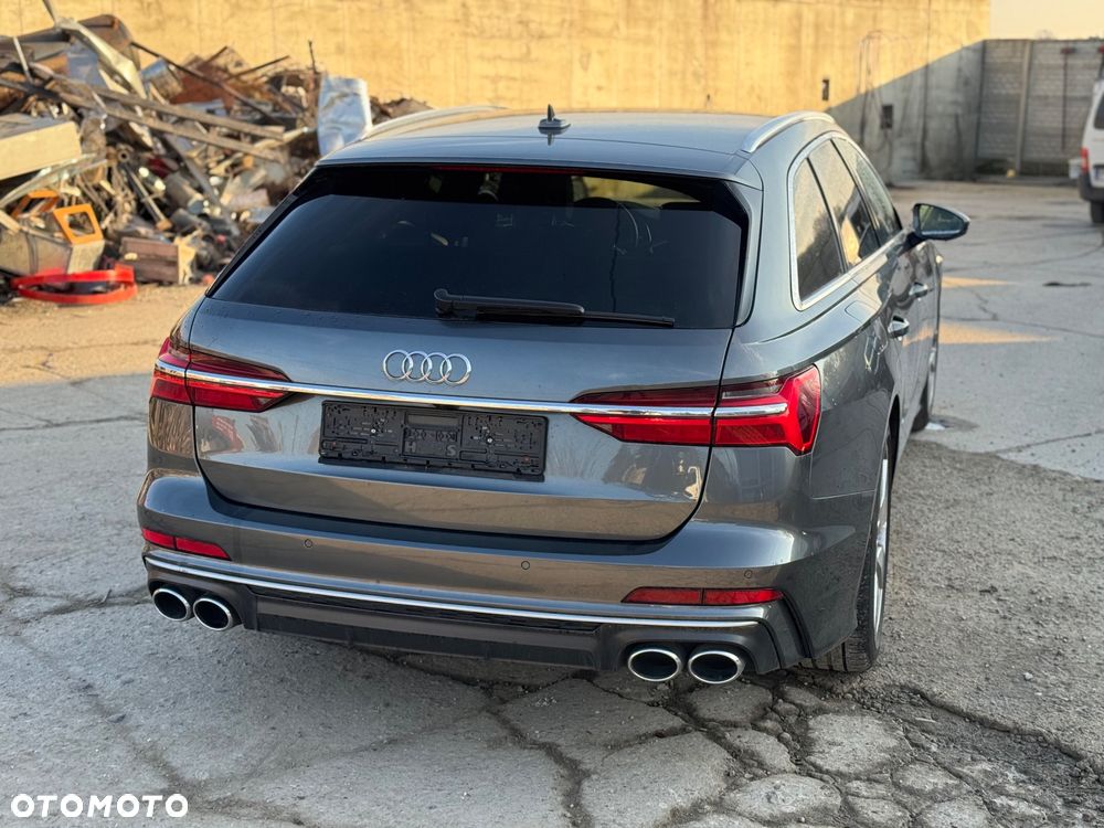 Audi S6 Avant - 9