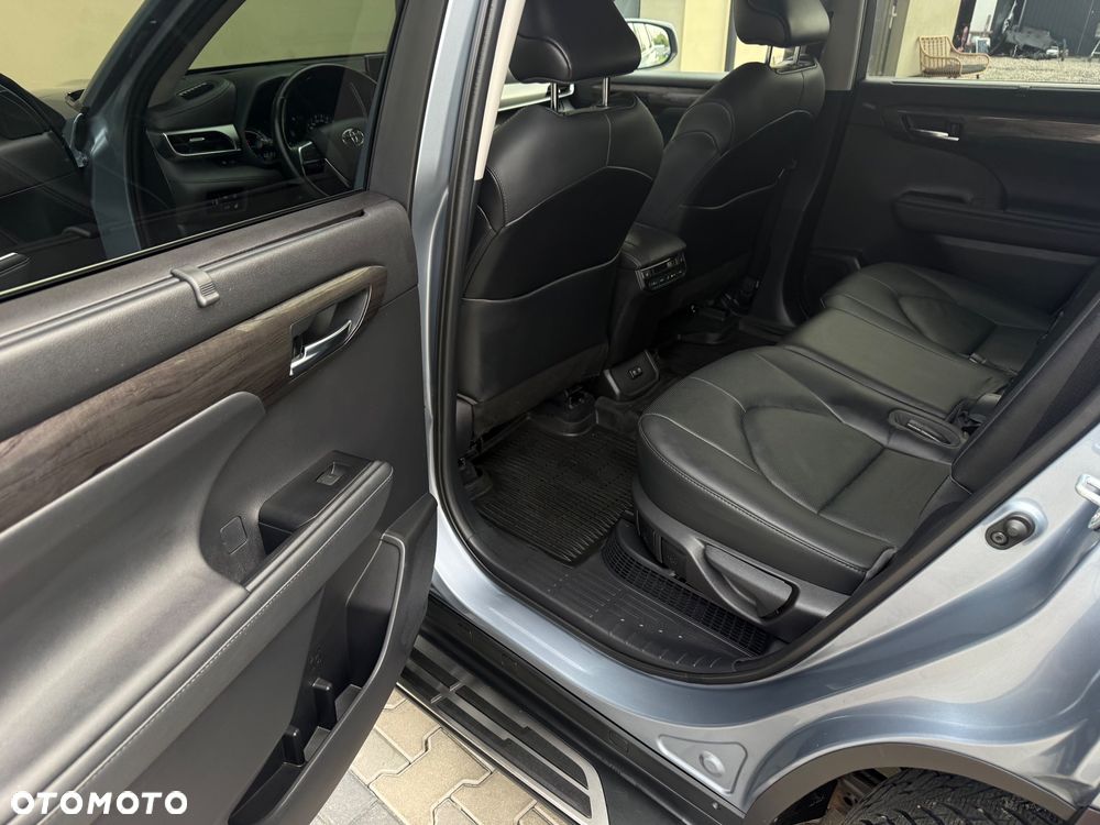 Toyota Highlander 2.5 Hybrid Prestige - 24