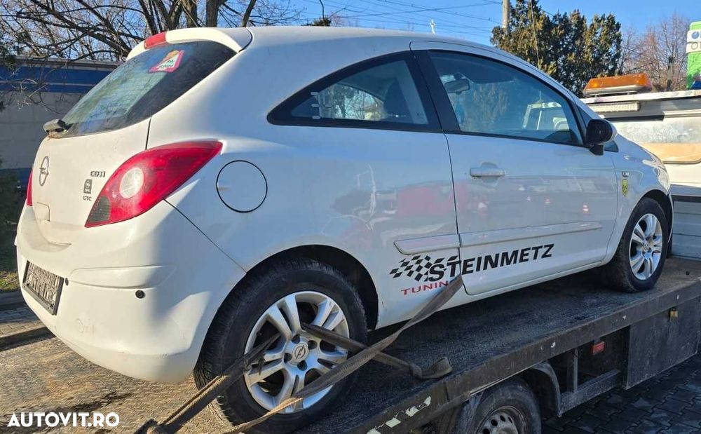 Opel Corsa D Coupe, usa usi portiere, geamuri si coltare, oglinzi. - 1