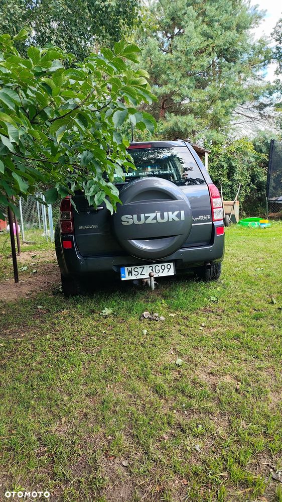 Suzuki Grand Vitara 2.0 - 9