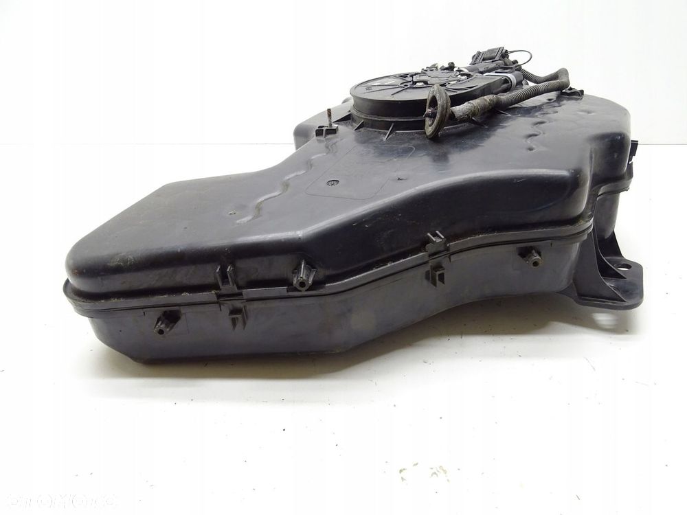 ZBIORNIK POMPA ADBLUE AUDI Q3 8U LIFT TIGUAN 2.0 TDI 5N0131877C 5Q0131969C - 7