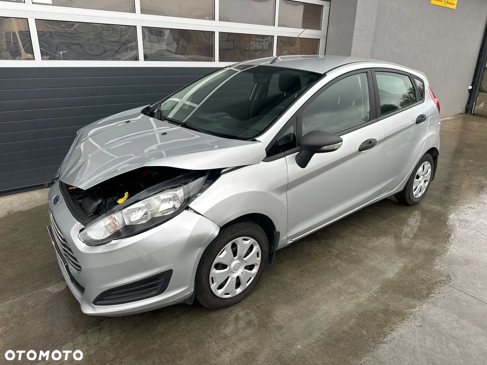 Ford Fiesta 1.25 Ambiente - 2