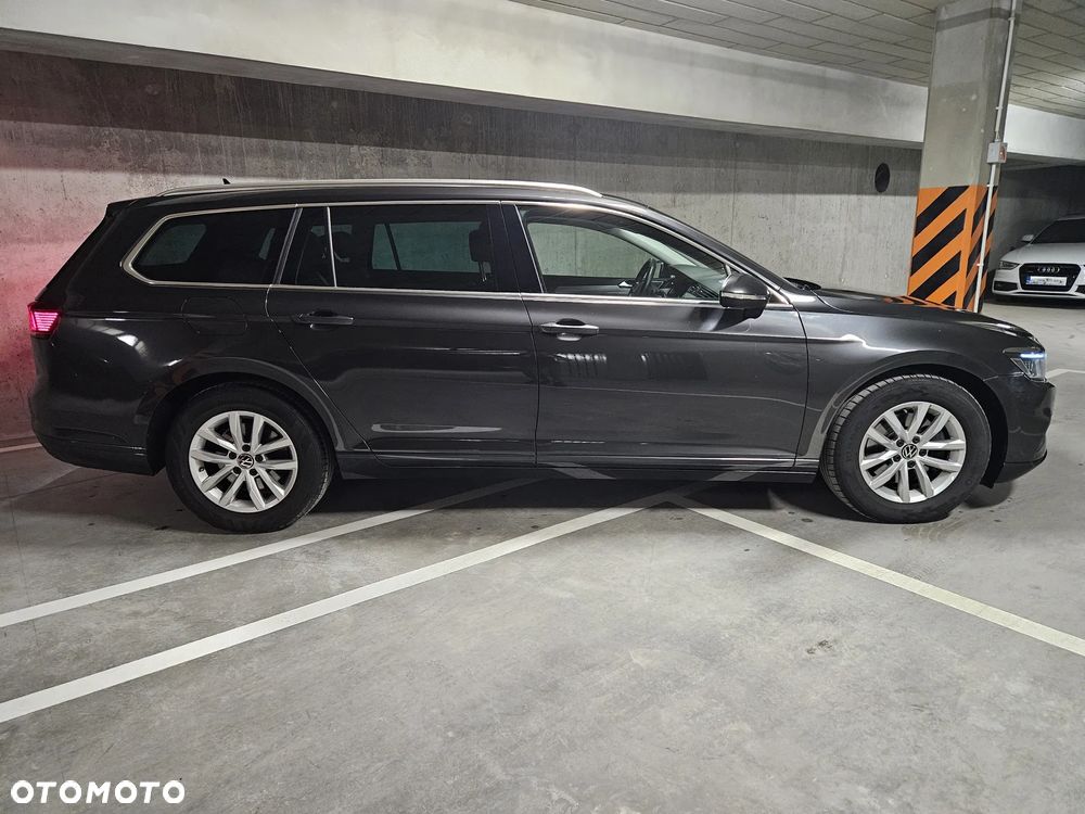 Volkswagen Passat Variant 2.0 TDI SCR DSG Business - 10