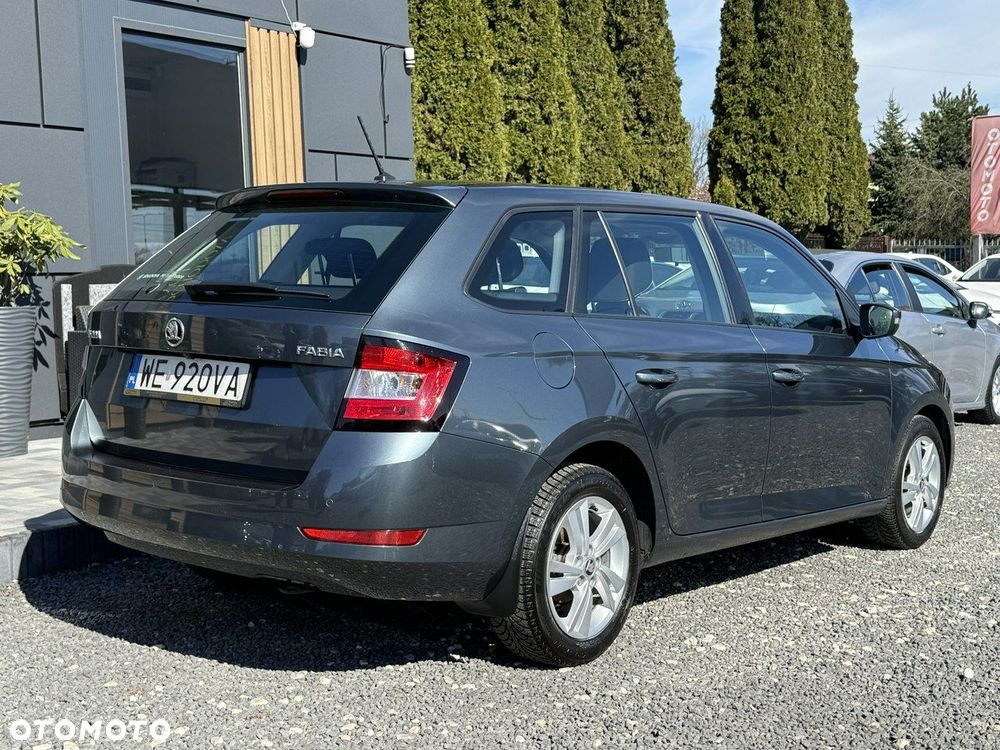 Skoda Fabia 1.0 TSI Ambition - 10