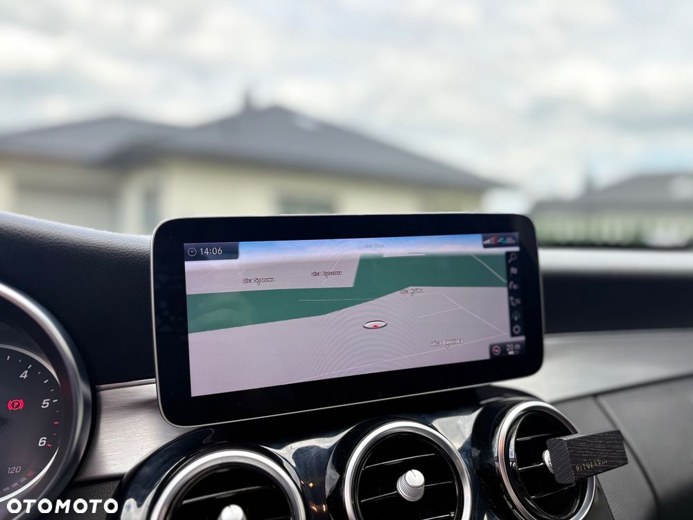 Mercedes-Benz Klasa C 220 d 9G-TRONIC - 12