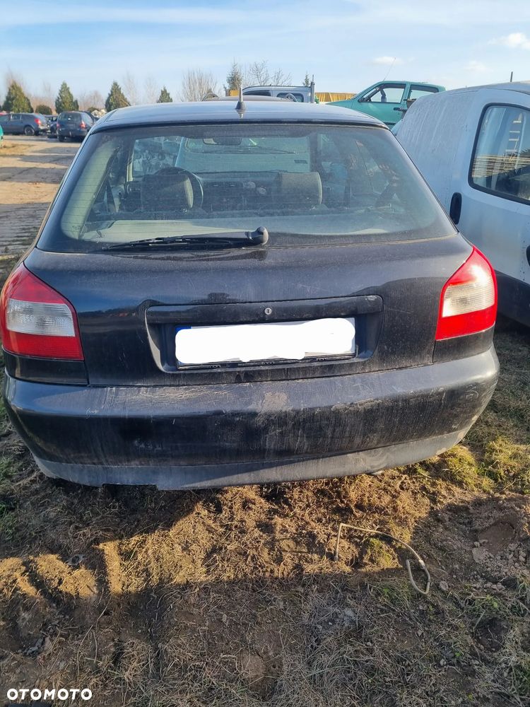 Audi A3 8l lift 3d 1.6sr 8v AVU skrzynia DUU lakier LZ9W na części - 3