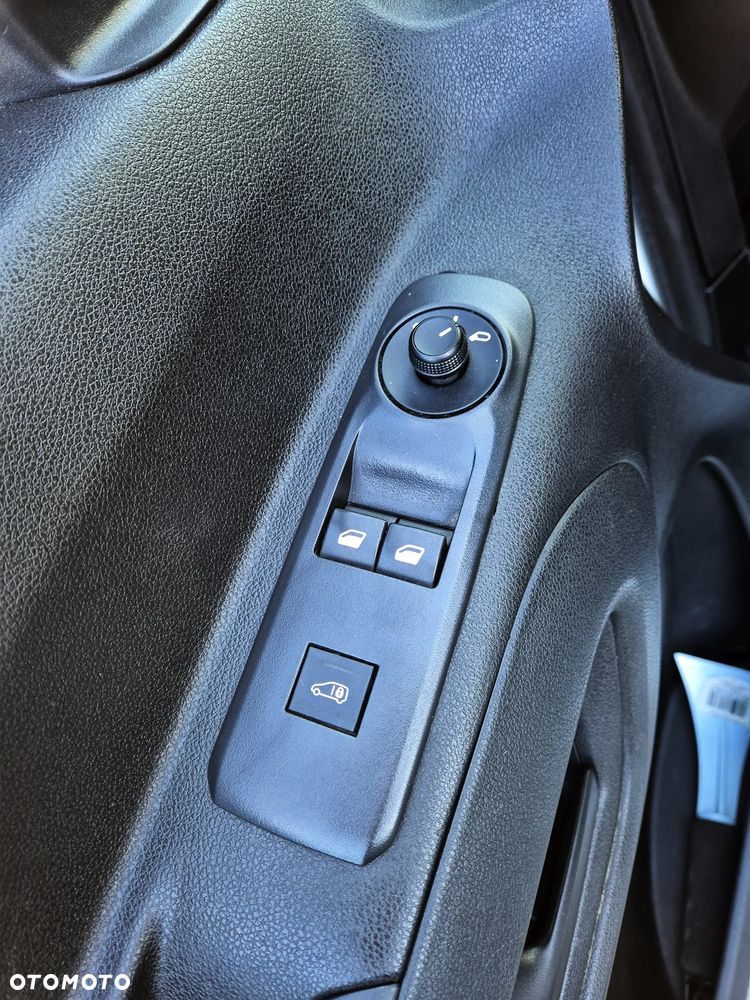 Peugeot Partner - 10