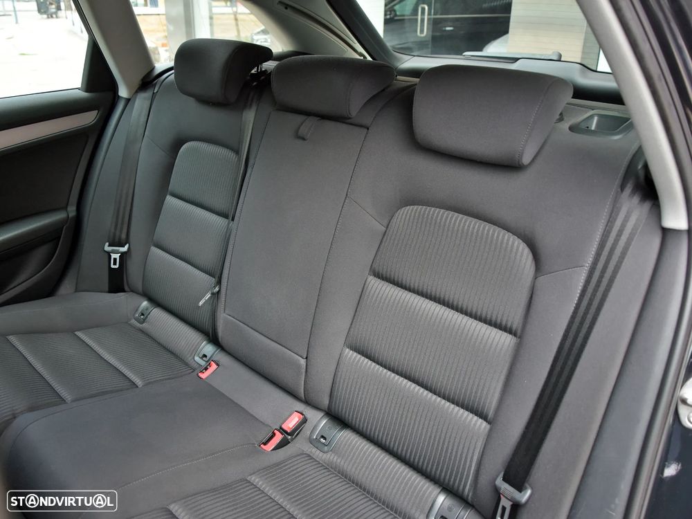 Audi A4 Avant 2.0 TDI multitronic Advance - 10