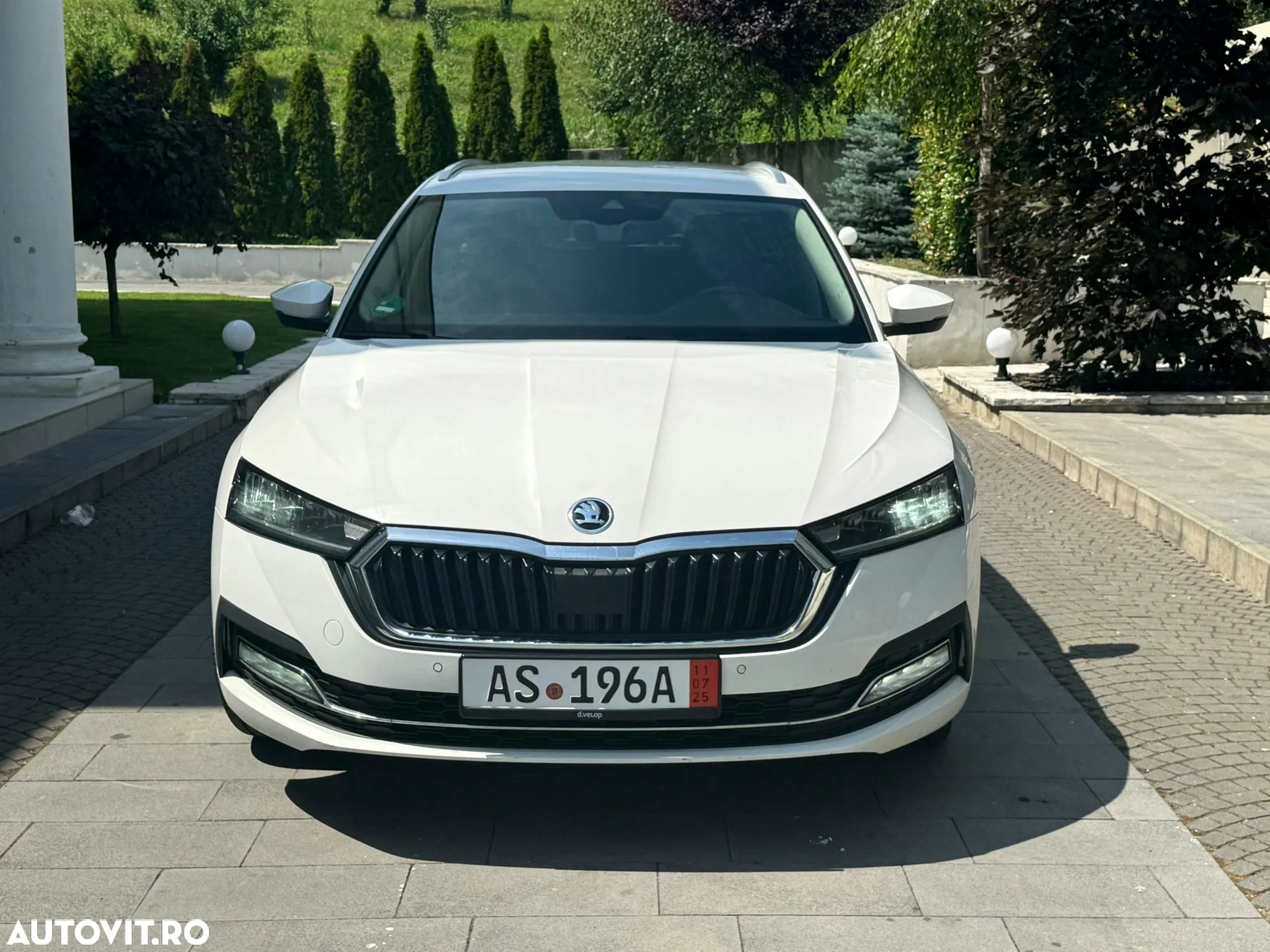 Skoda Octavia 2.0 TDI DSG Style - 32