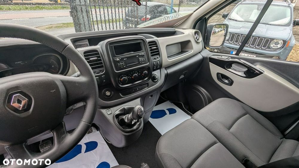 Renault Trafic - 18