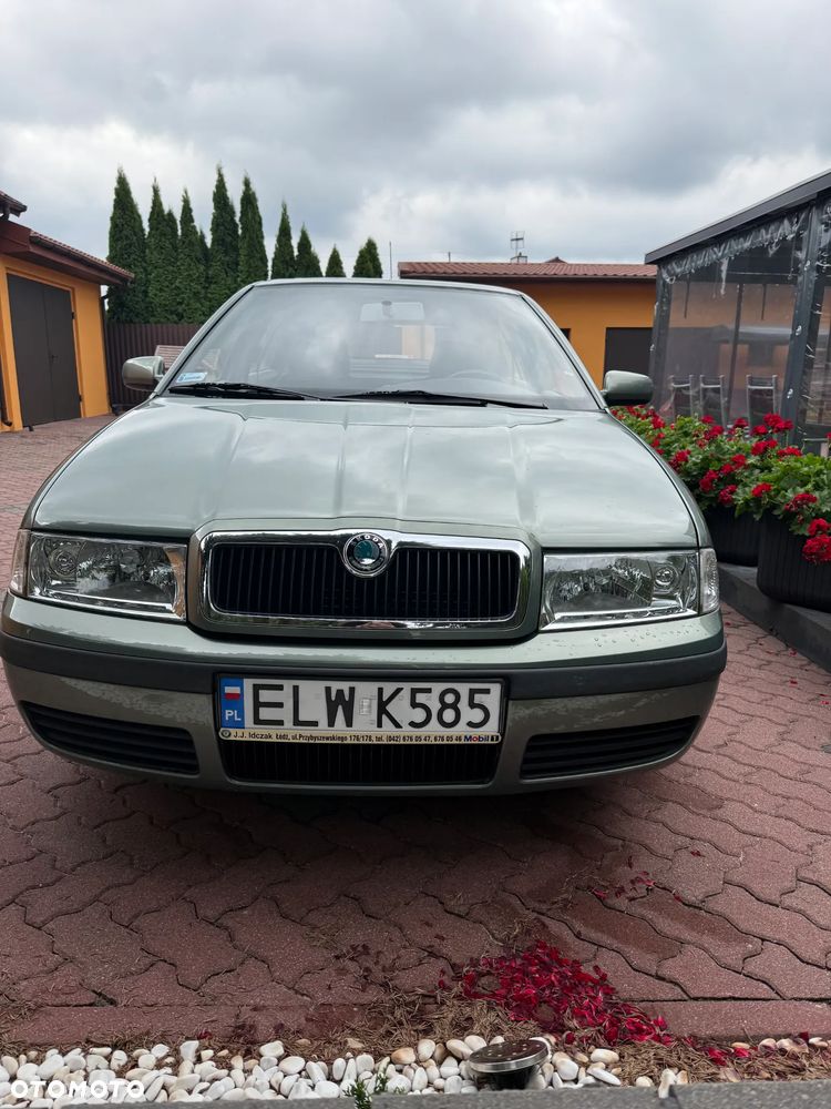 Skoda Octavia 1.4 Ambiente - 4
