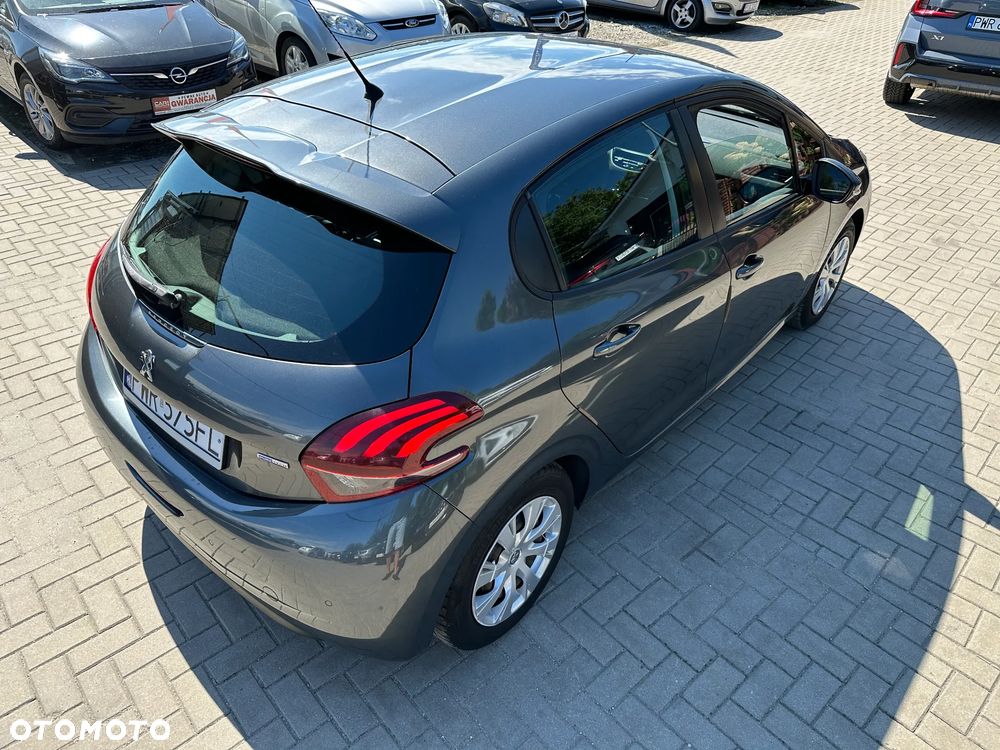 Peugeot 208 - 31