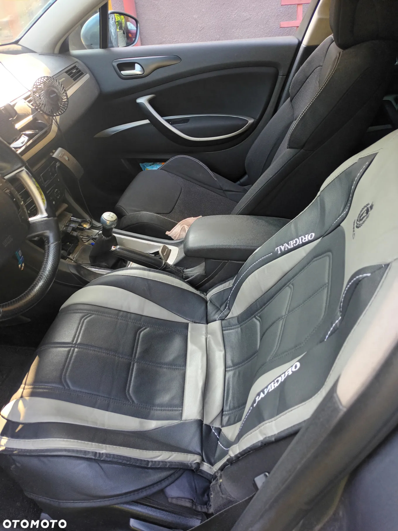 Citroën C5 1.6 HDi Attraction - 6