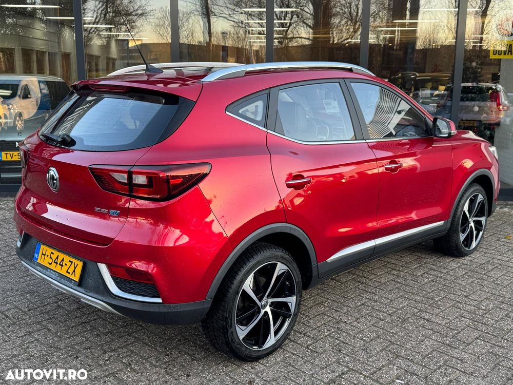 MG ZS EV - 3