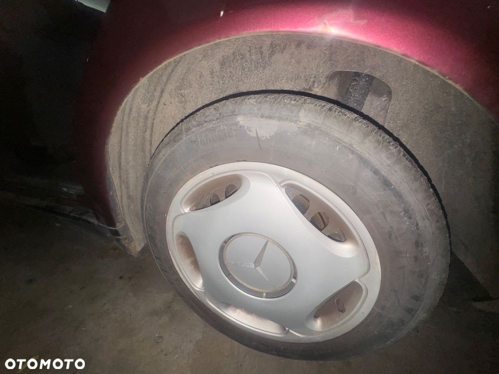 Mercedes-Benz Klasa E - 17