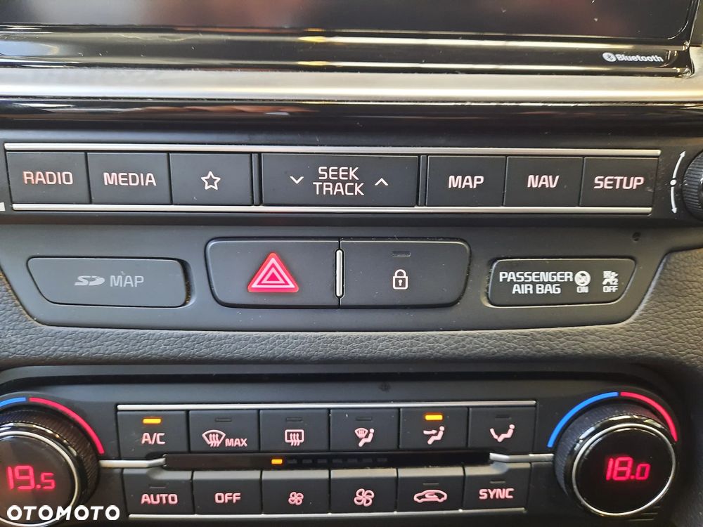 Kia Ceed 1.0 T-GDI 120 OPF Edition 7 - 28