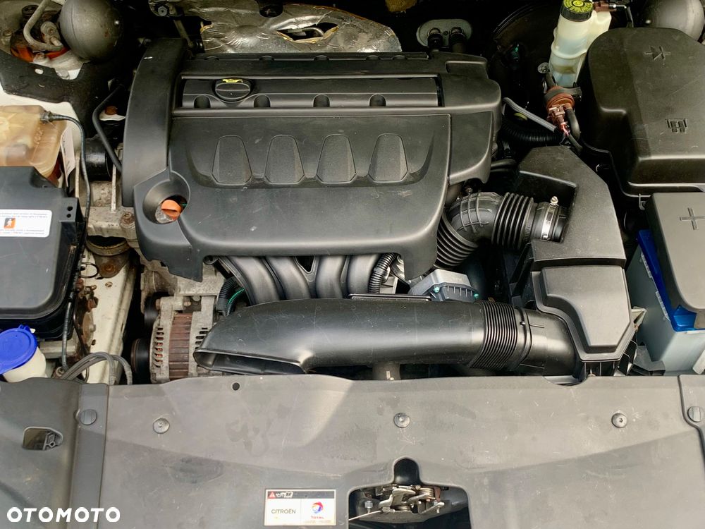 Citroën C5 2.0i 16V Exclusive Equilibre Navi - 25
