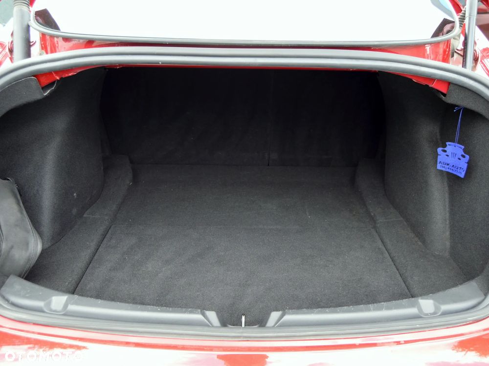 Tesla Model 3 - 10