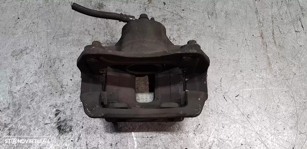 PINÇA TRAVÃO FRONTAL ESQUERDA KIA CARENS IV 2017 -58180A4A17 - 1