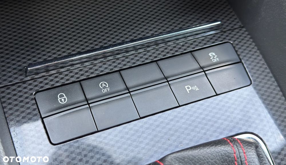 Skoda Octavia 2.0 TDI 4x4 DSG RS - 25