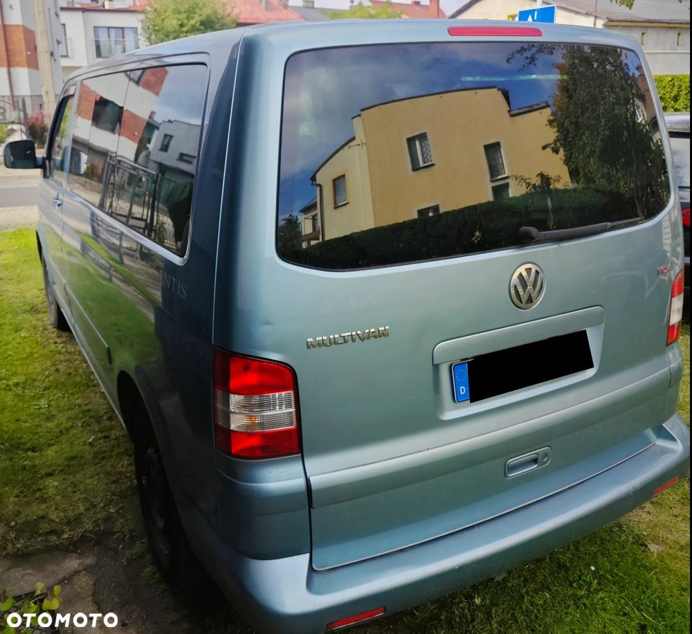 Volkswagen Multivan - 2