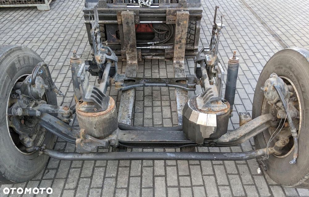 OŚ PRZEDNIA PODUSZKA DAF BDF EURO 6 - 1