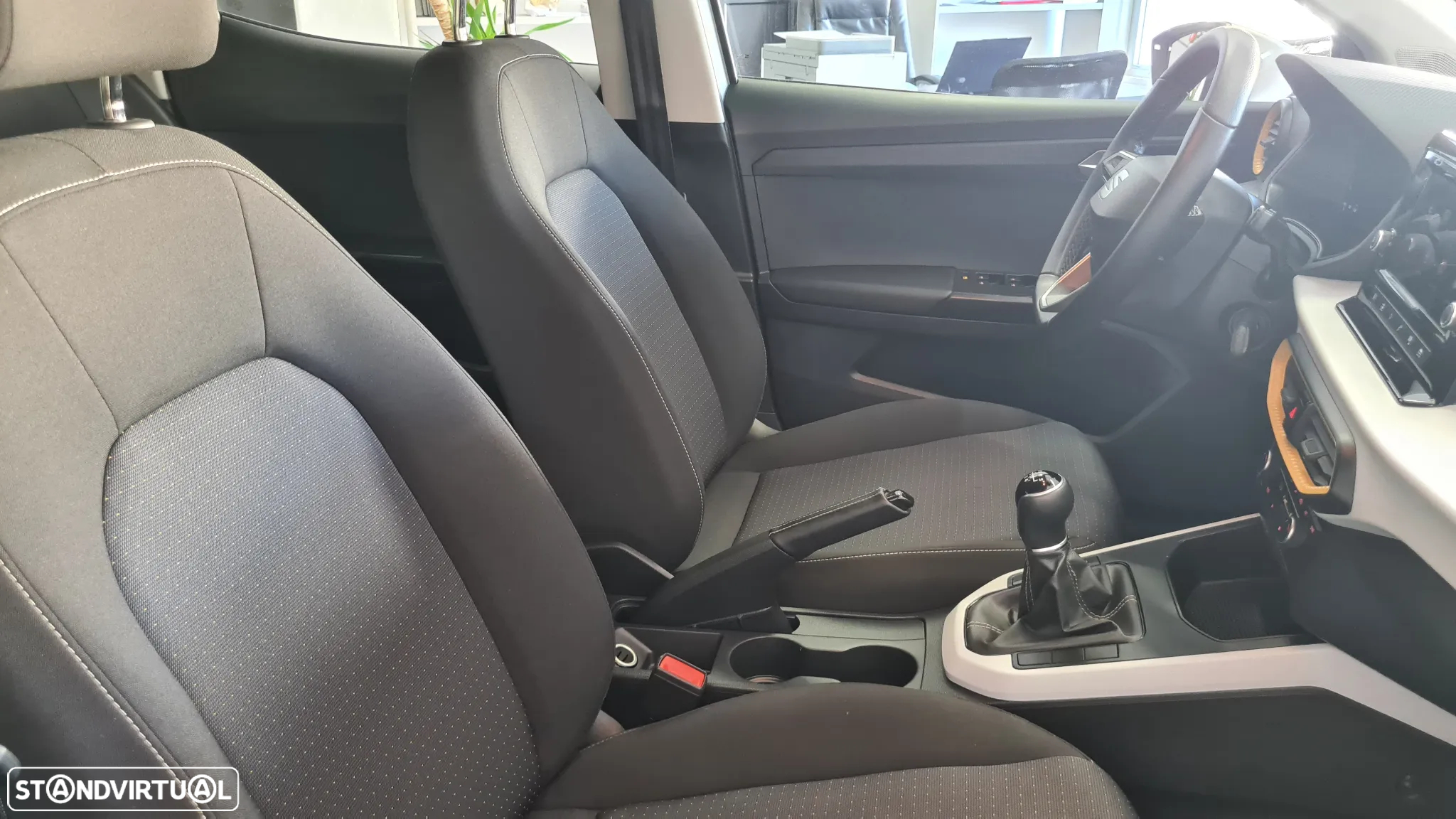 SEAT Arona 1.0 TSI Style - 23